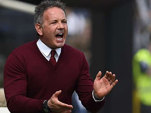 CHÍNH THỨC: AC Milan sa thải Sinisa Mihajlovic