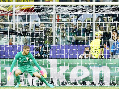 Jan Oblak và nỗi ám ảnh 11m