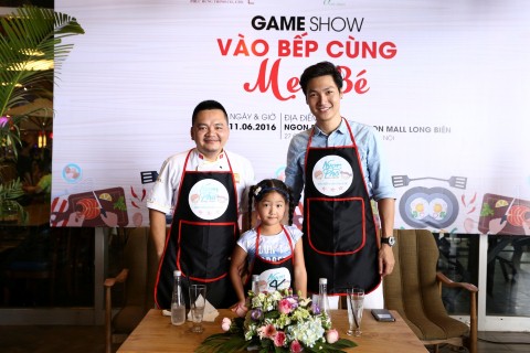 'Bố ơi mình đi đâu thế' - Diễn viên Mạnh Trường và bé Chip làm giám khảo Gameshow