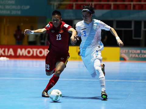  Minh Trí lập hat-trick, futsal Việt Nam làm nên lịch sử