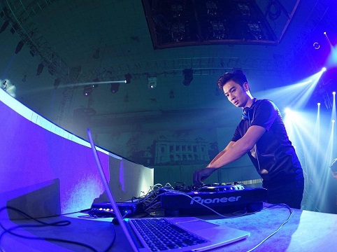 SlimV trở thành DJ Việt Nam đầu tiên đến Asia Song Festival
