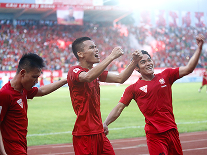 Á quân V.League Hải Phòng: 'Vua không ngai'