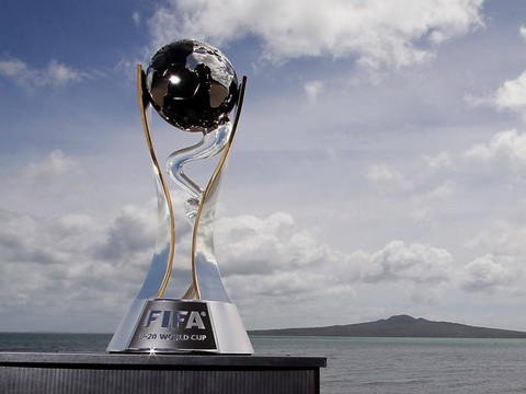 Công bố vé xem U19 Việt Nam đá World Cup, 'Messi Campuchia' thử việc ở J-League 3