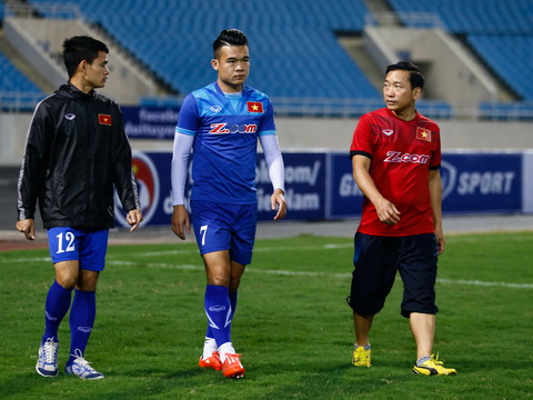 Tuyển Việt Nam và Thái Lan bị 'đe dọa' bởi chấn thương trước AFF Cup