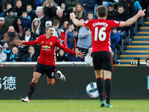 Không có Mourinho, Man United càng chạy tốt