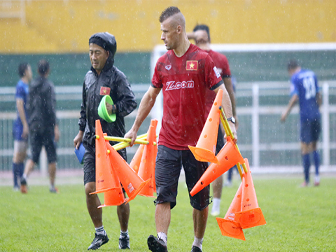 AFF Suzuki Cup 2016: Malaysia 'vô địch' về thành phần BHL