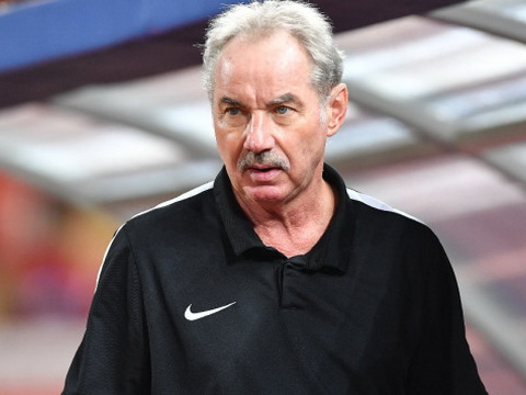 Alfred Riedl chưa nghỉ hưu, muốn ký hợp đồng dài hạn với PSSI 