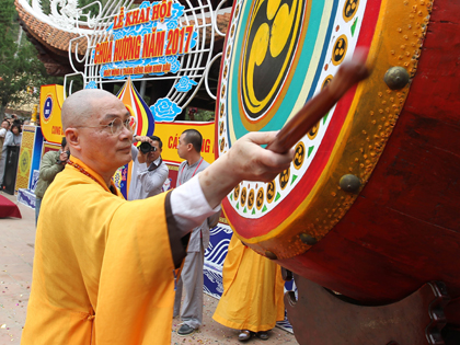 Khai hội chùa Hương 2017: Miễn phí vệ sinh công cộng và trông giữ xe ô tô