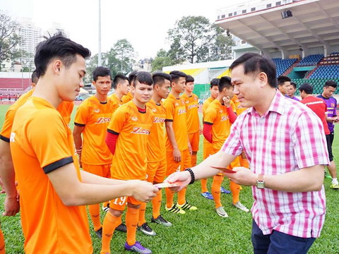 Bầu Futsal mừng tuổi U23 Việt Nam, HAGL mất Tuấn Anh thêm 4 tuần