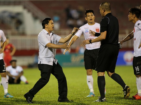 'Người hùng' AFF Cup không vô can trong 'trò hề' của cầu thủ Long An