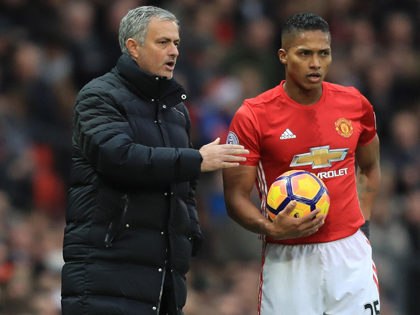 Antonio Valencia: ‘Với Mourinho, Man United như đang sống dưới thời Sir Alex’