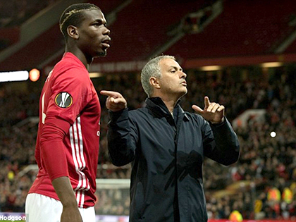 Mourinho khen Paul Pogba để làm gì?