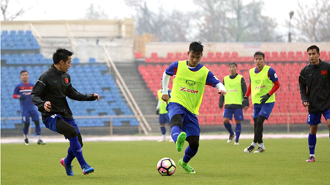 Văn Quyết - Minh Tuấn: 'Khẩu súng săn 2 nòng' của HLV Hữu Thắng