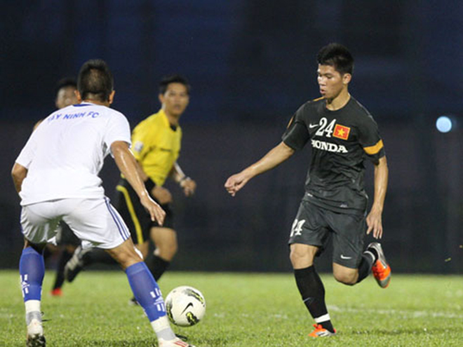 Cầu thủ Sài Gòn FC vừa khỏi bạo bệnh đã lập hat-trick