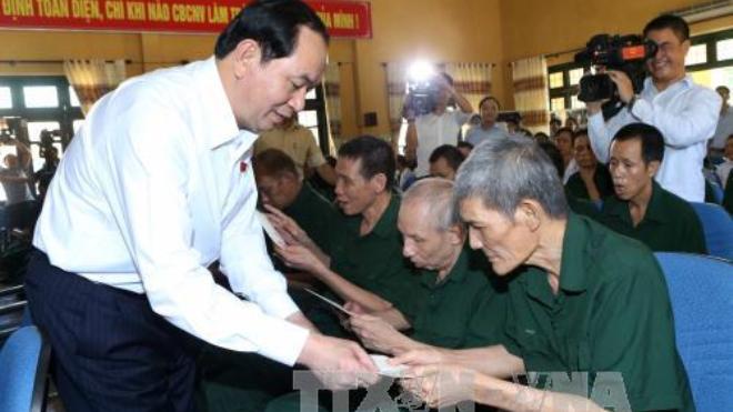 Chủ tịch nước ký quyết định tặng quà người có công với cách mạng nhân dịp 27/7