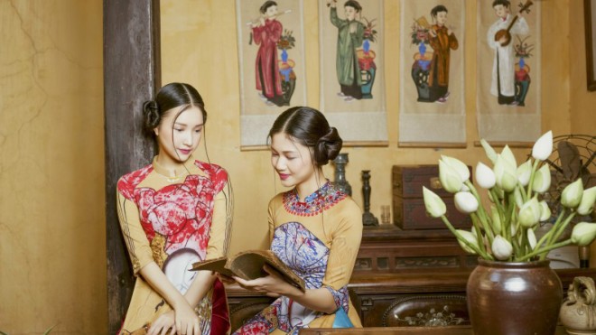 NTK Đỗ Trịnh Hoài Nam: Mang áo dài dát vàng lên sàn diễn quốc tế