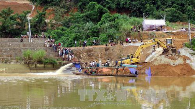 Vụ sập cầu ở Tuyên Quang: Tìm thấy thi thể hai nạn nhân bị vùi lấp