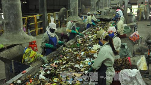 Hoàn thiện chính sách, tăng cường quản lý, khắc phục ô nhiễm tại các khu công nghiệp