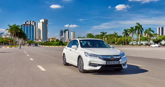 Mua xe Honda trúng xe Accord