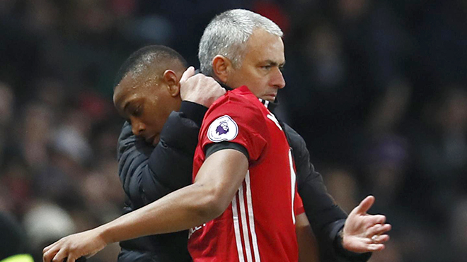 Mourinho rồi sẽ 'nhào nặn' Martial thành tài