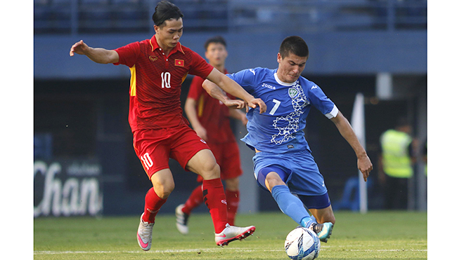 Công Phượng ở đâu khi U23 Việt Nam thua Uzbekistan?