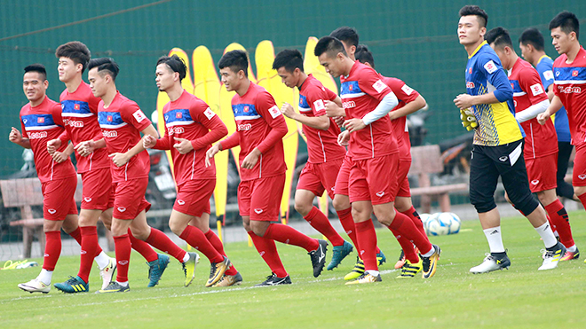 HLV Park Hang Seo giải 'bài toán HAGL'