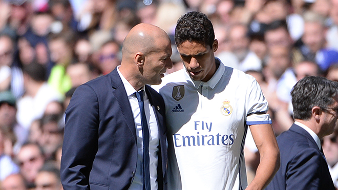 Raphael Varane: Làm sao để trở nên vĩ đại ở Bernabeu?