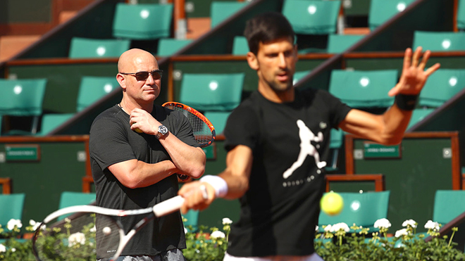 Agassi sẽ hồi sinh Djokovic, như chính mình?