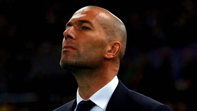 Zinedine Zidane xứng đáng là thương vụ thế kỉ của Real Madrid và bóng đá thế giới
