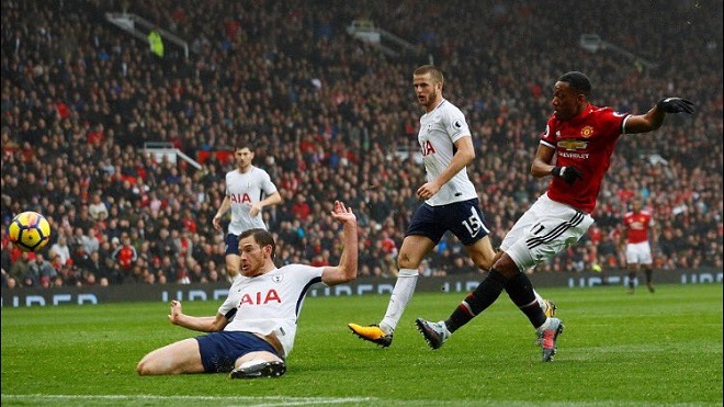 ĐIỂM NHẤN M.U 1-0 Tottenham: Martial là họng súng trong tay áo. Lukaku là 'target man'