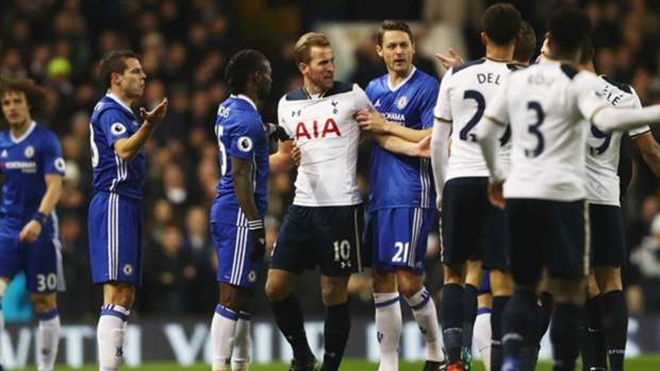 Tuyên bố ‘buông’ Premier League của Mourinho sẽ làm đua vô địch sẽ nóng bỏng tới phút chót 