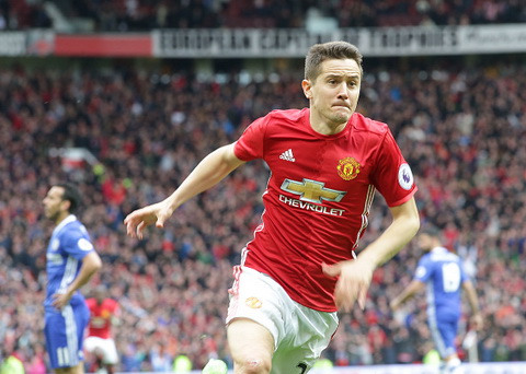 Ander Herrera cũng được cho phép ra đi nếu muốn