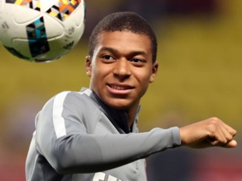 Mbappe thường xuyên theo dõi Chelsea thi đấu