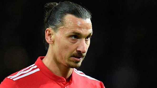 Ibrahimovic trở lại, Mourinho đối mặt với những vấn đề gì?