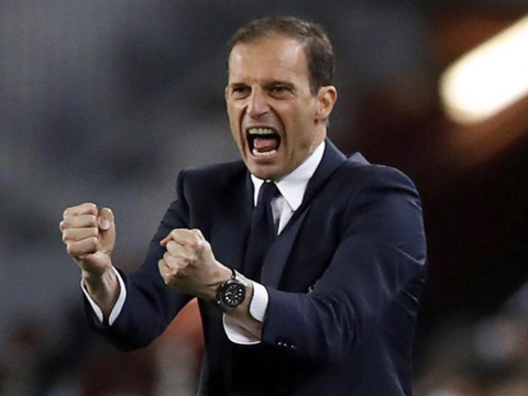 Allegri vui mừng sau khi Juve loại Barca, vào bán kết Champions League