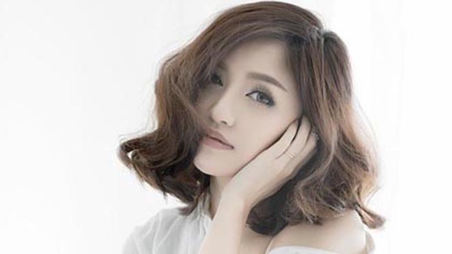 Livestream với ca sĩ Bích Phương - 'Cô gái triệu view' của showbiz Việt