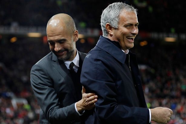 Chiến thuật derby Manchester: Không thể ví Pep là 'người đẹp' còn Mourinho là 'quái thú'