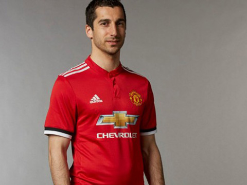 Man United vội vã xóa ảnh Mkhitaryan vì lộ bụng béo