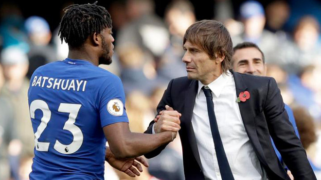 CẬP NHẬT tối 24/10: Cầu thủ Chelsea 'đâm lén' Conte. Balotelli: 'Thích Real nhưng đến Barca... cũng được'