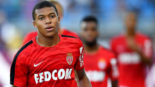 PSG chuẩn bị có Mbappe, quyết thành lập bộ đôi tiền đạo 400 triệu euro.