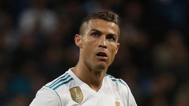 Ronaldo giận dữ vì Isco không cảm ơn sau khi được kiến tạo