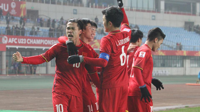 U23 Việt Nam vượt qua U23 Iraq, người hâm mộ nước nhà sôi sục