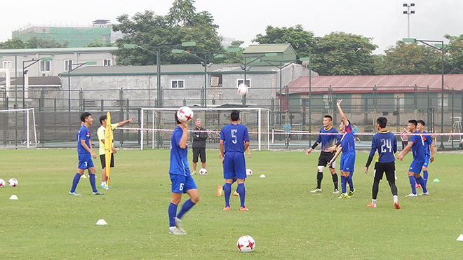 U20 Việt Nam cười ngả nghiêng với màn đá bóng theo kiểu cầu mây