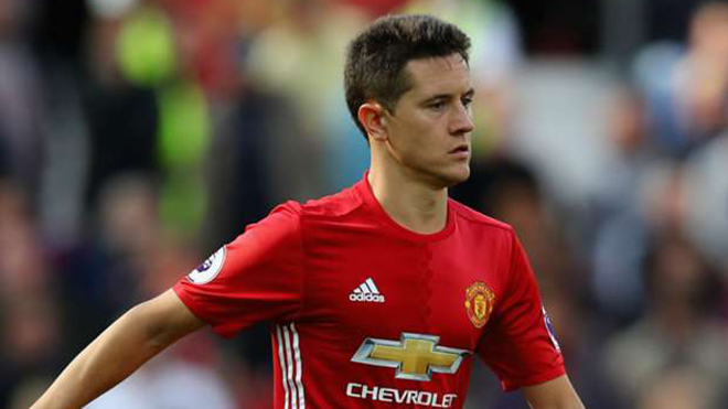 Dở khóc dở cười với Herrera vì 'chạy đi chạy lại' ở bàn thua của Man United