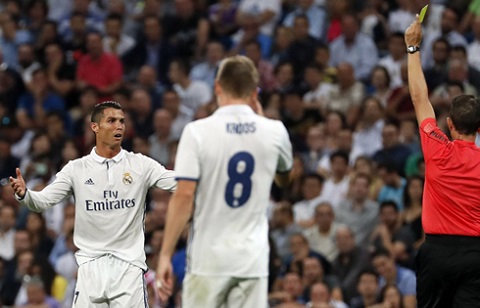 Ronaldo đã nhận 4 thẻ vàng ở La Liga mùa này