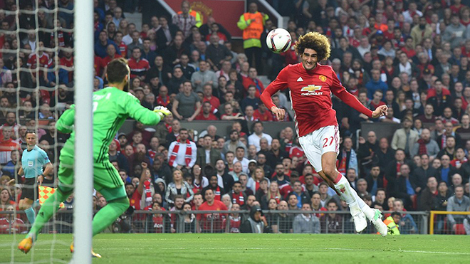 Man United 1-1 Celta Vigo (chung cuộc 2-1): Fellaini ghi bàn, Bailly bị đuổi, M.U nghẹt thở vào chung kết