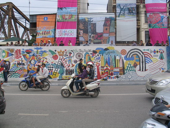 Con đường gốm sứ nhận kỷ lục Guinness