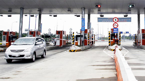 Thu phí đường bộ: Mức tối đa 200.000 đồng/lượt 
