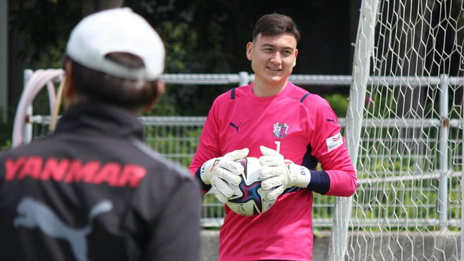 Video: Bài tập 'kỳ lạ' của Văn Lâm tại Cerezo Osaka