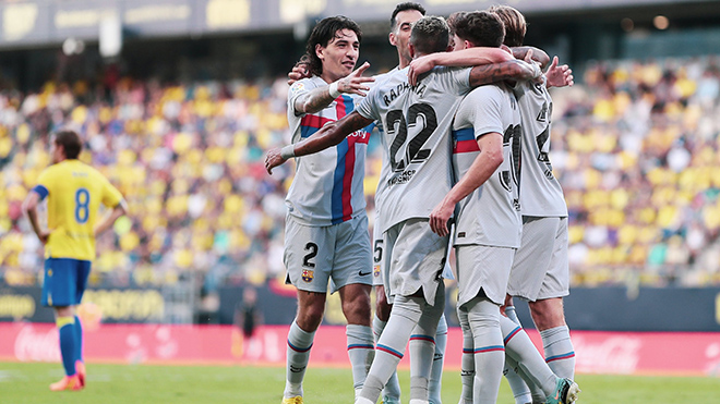 Cadiz 0–4 Barcelona: Lewandowski lại tỏa sáng, Barcelona lên đầu bảng